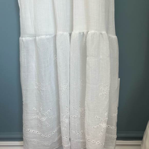 White Sundress - Picture 3 of 3